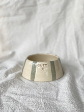 Load image into Gallery viewer, Hundaskál með texta - Fyrir hunda með síð eyru