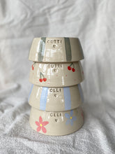 Load image into Gallery viewer, Hundaskál með texta - Fyrir hunda með síð eyru