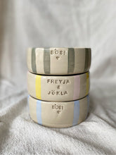 Load image into Gallery viewer, Hundaskál með texta - lítil