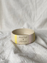 Load image into Gallery viewer, Hundaskál með texta - lítil