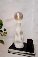 Load image into Gallery viewer, Lampi 2