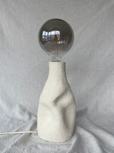 Load image into Gallery viewer, Lampi 6