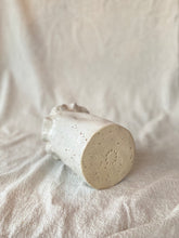 Load image into Gallery viewer, Sandur - Vasi