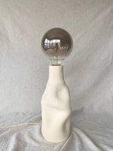 Load image into Gallery viewer, Lampi 4