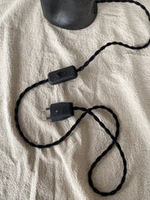 Load image into Gallery viewer, Lampi 1