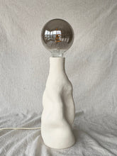 Load image into Gallery viewer, Lampi 2