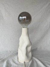 Load image into Gallery viewer, Lampi 4