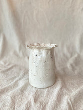 Load image into Gallery viewer, Sandur - Vasi